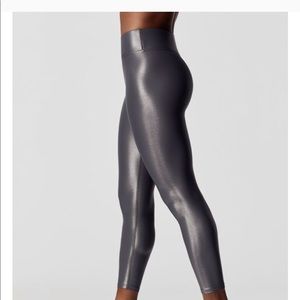 Carbon 38 Tamara shine slate legging